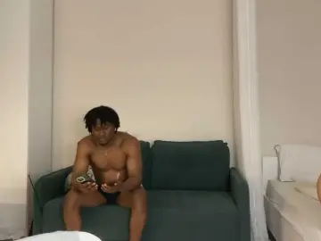IRAONIC  live sex cam