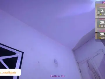 Karlarodriguez1  live sex cam