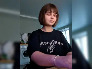 Kikki  live sex cam