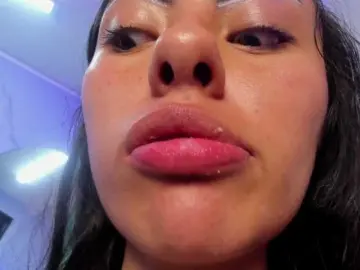 MiaBonnie  live sex cam