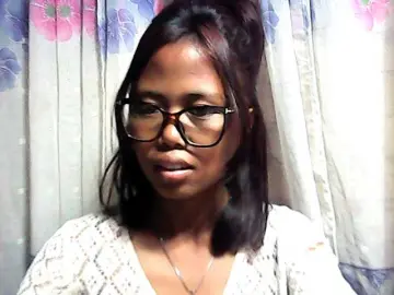 Natalie-Luxa  live sex cam