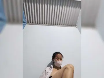 Sexy-ladyass89  live sex cam