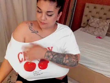 SpicyCarlaXX  live sex cam