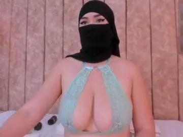 Adiila  live sex cam