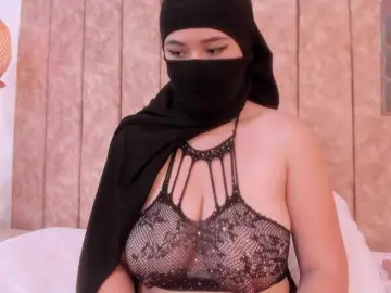 Adiila  live sex cam