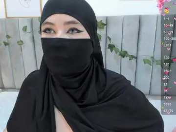 Adiila  live sex cam
