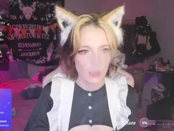 Crispy-tati-  live sex cam