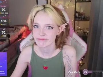 Crispy-tati-  live sex cam