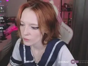 Crispy-tati-  live sex cam