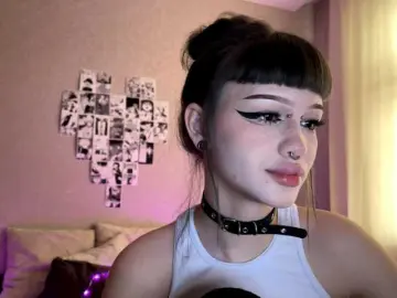 Dieonisia  live sex cam