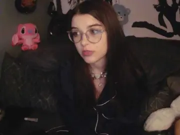 Kitsun0ira  live sex cam
