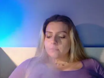 BritneyBlond  live sex cam