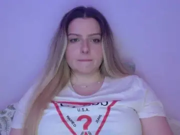 BritneyBlond  live sex cam