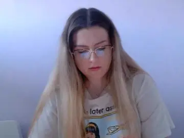 BritneyBlond  live sex cam