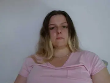 BritneyBlond  live sex cam