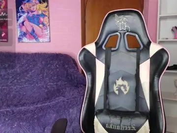 ElyCandyCurse  live sex cam