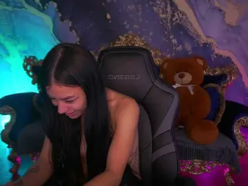 FataleNellie  live sex cam