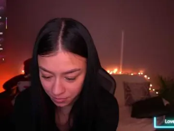 FataleNellie  live sex cam