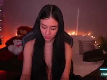 FataleNellie  live sex cam