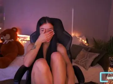 FataleNellie  live sex cam