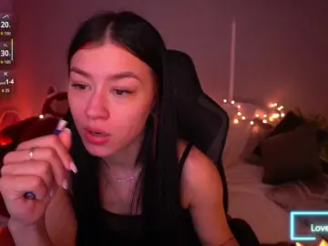 FataleNellie  live sex cam