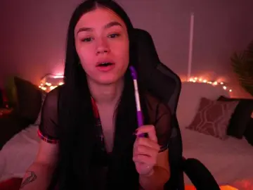 FataleNellie  live sex cam