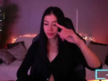 FataleNellie  live sex cam