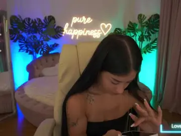 FataleNellie  live sex cam