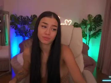 FataleNellie  live sex cam