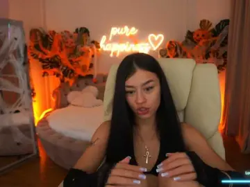 FataleNellie  live sex cam