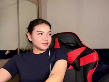 OfeliaHarger  live sex cam