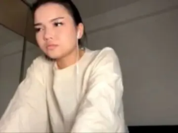 OfeliaHarger  live sex cam