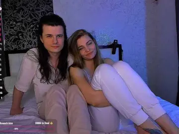 QueenAfina  live sex cam