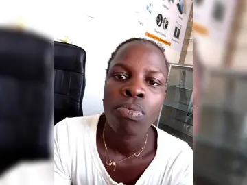 QueenTerry  live sex cam