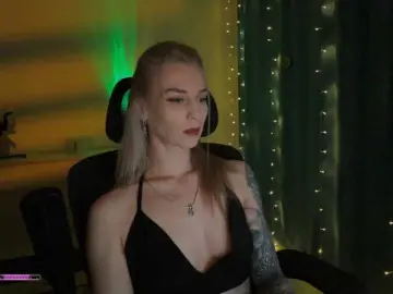 BlackMonro  live sex cam