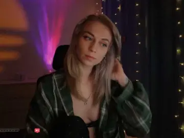 BlackMonro  live sex cam