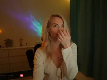 BlackMonro  live sex cam