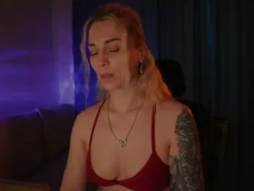 BlackMonro  live sex cam