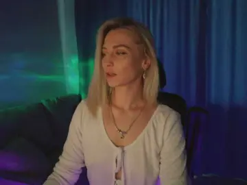 BlackMonro  live sex cam