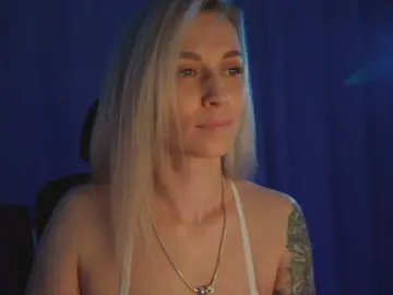 BlackMonro  live sex cam