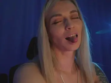 BlackMonro  live sex cam
