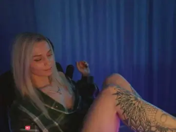 BlackMonro  live sex cam