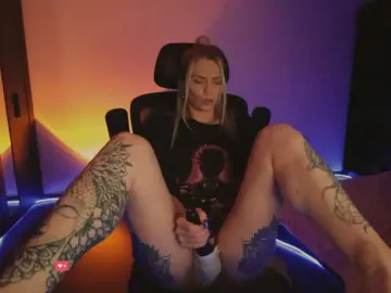 BlackMonro  live sex cam
