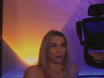 BlackMonro  live sex cam