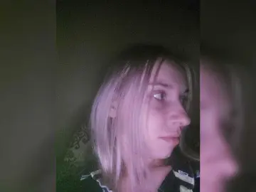 Kissa-Lisaa  live sex cam