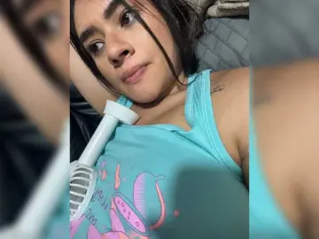 LaraFoxx  live sex cam