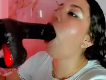 Hadecute  live sex cam