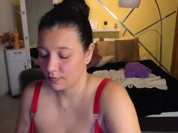 Janapop  live sex cam