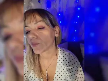 Krisred  live sex cam