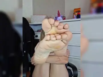 Krisred  live sex cam